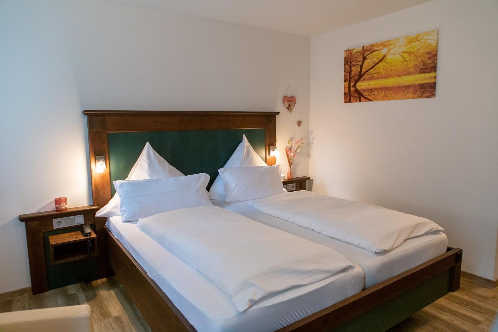 באד ווילבאד Hotel Restaurant Auerhahn מראה חיצוני תמונה
