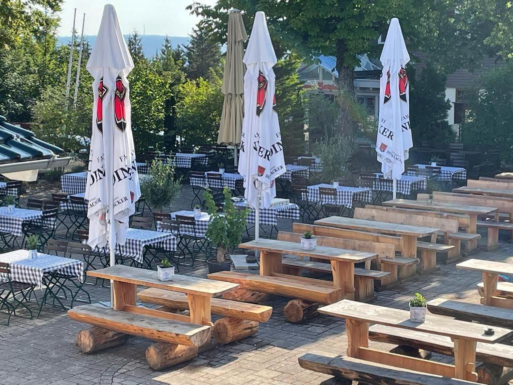 באד ווילבאד Hotel Restaurant Auerhahn מראה חיצוני תמונה